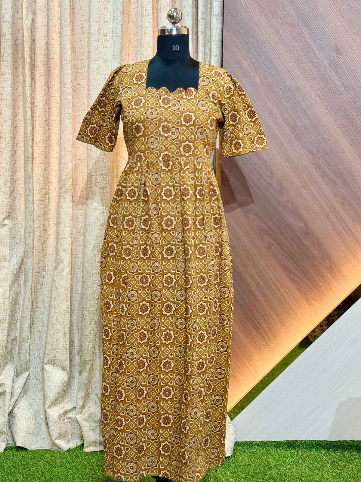 B583 - Frock Style Nighty Feeding with Center Zip