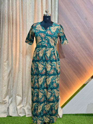 B586 - Frock Style Nighty Feeding with Center Zip
