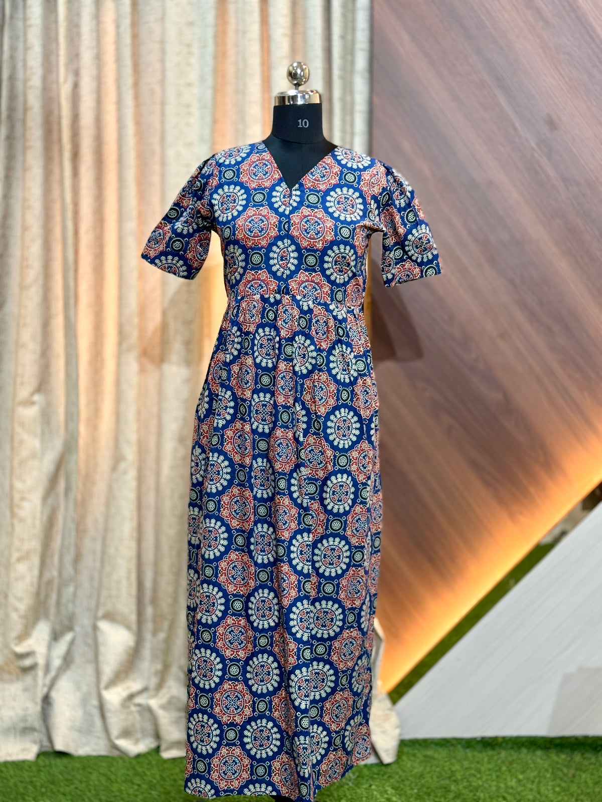 B587 - Frock Style Nighty Feeding with Center Zip