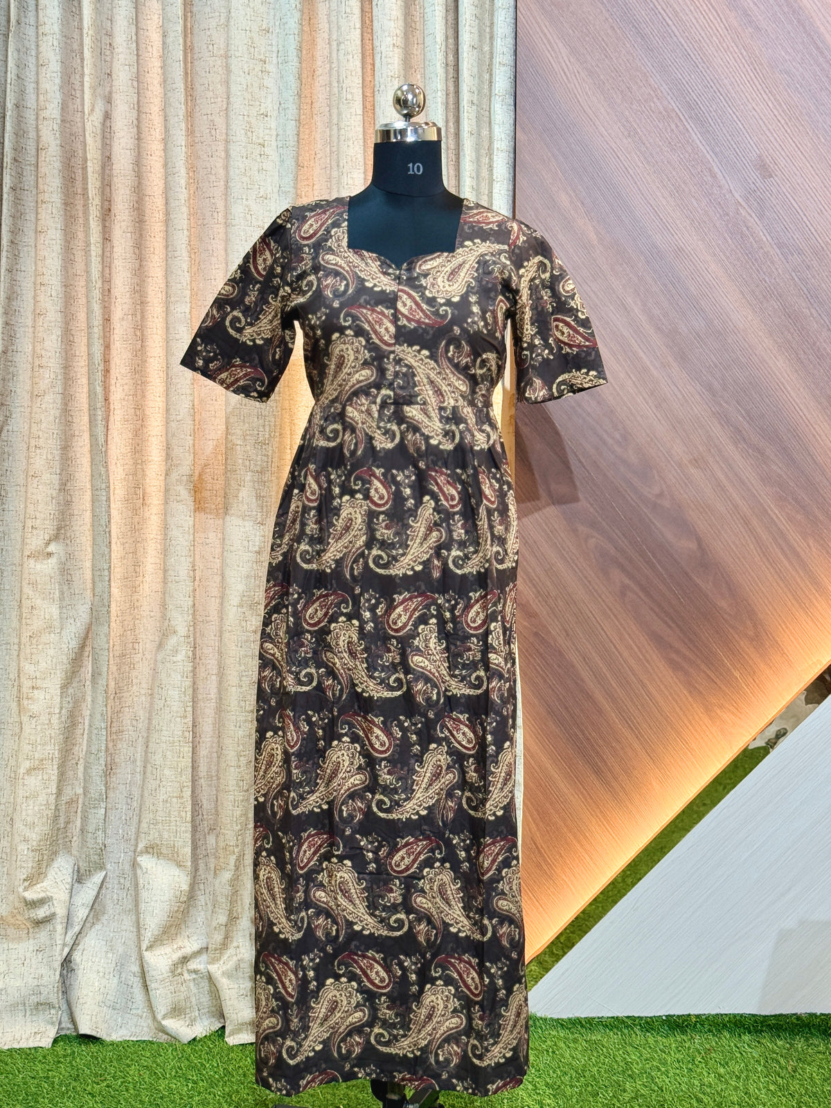 B589 - Frock Style Nighty Feeding with Center Zip