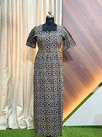 B592 - Frock Style Nighty Feeding with Center Zip