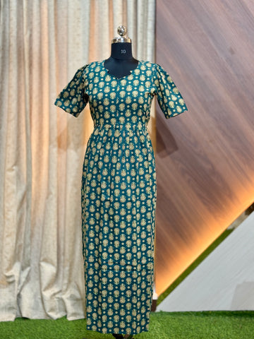 B593 - Frock Style Nighty Feeding with Center Zip