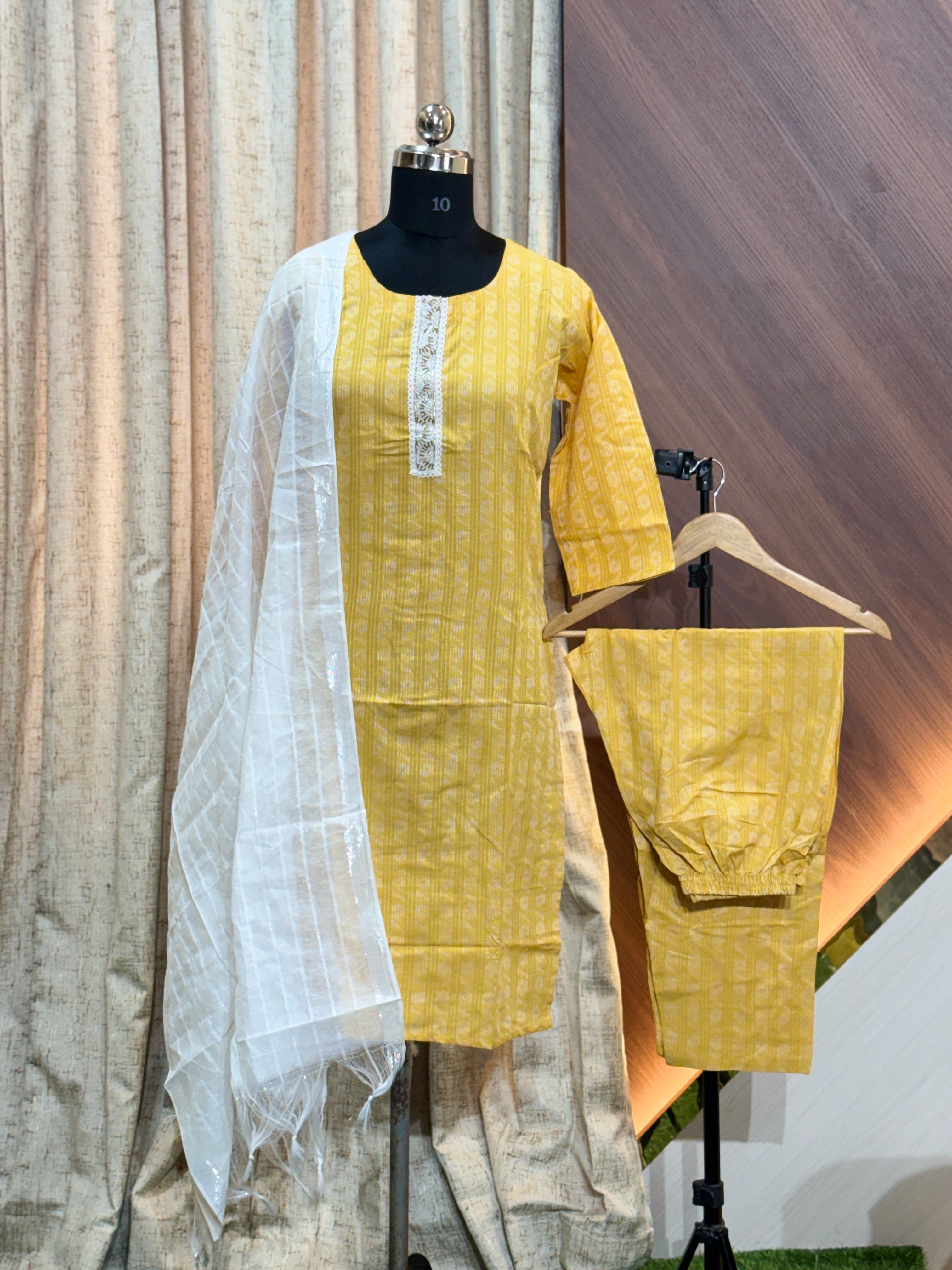 8172 - Cotton 3pc Kurta Set