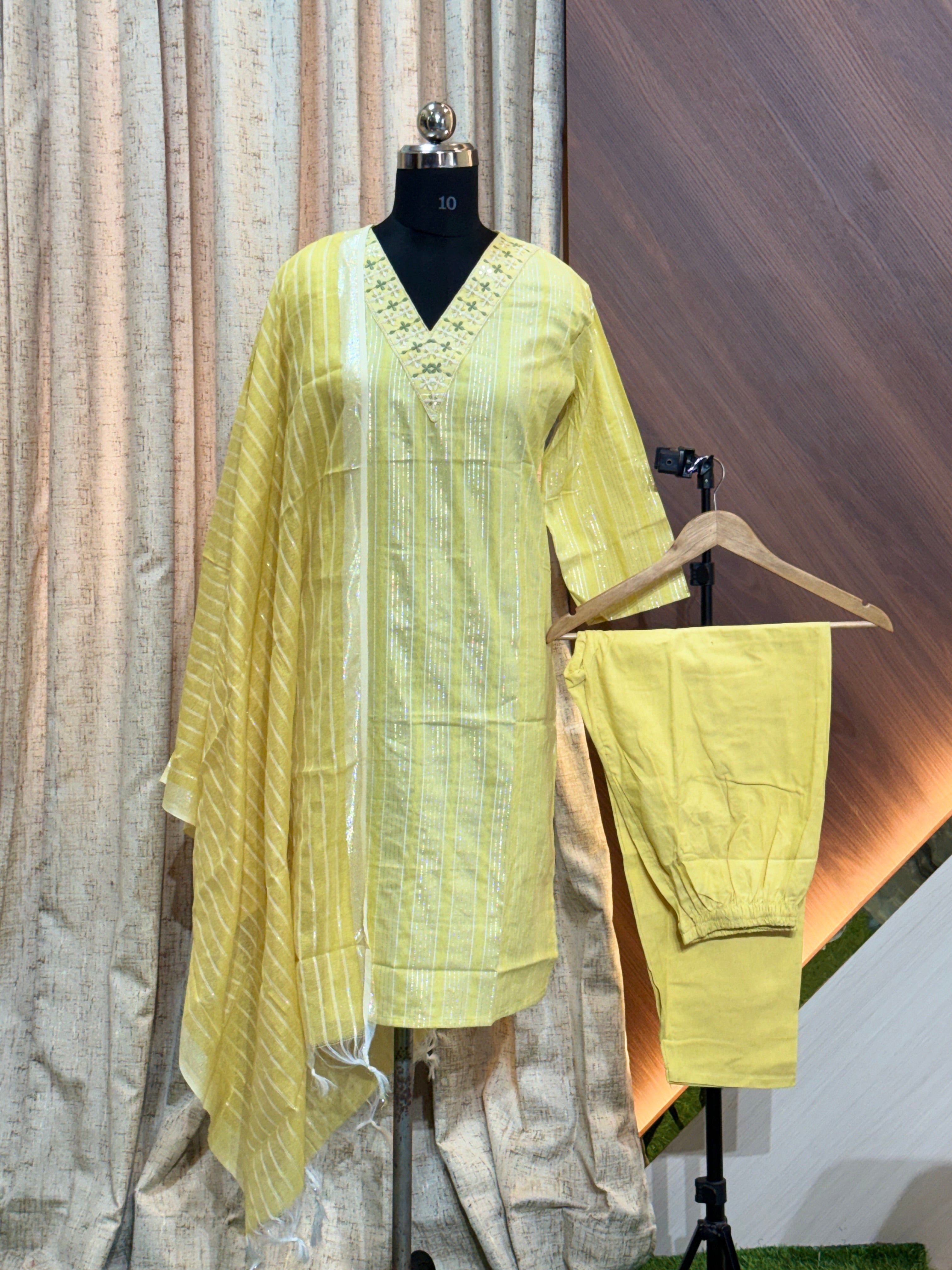 8175 - Cotton 3pc Kurta Set