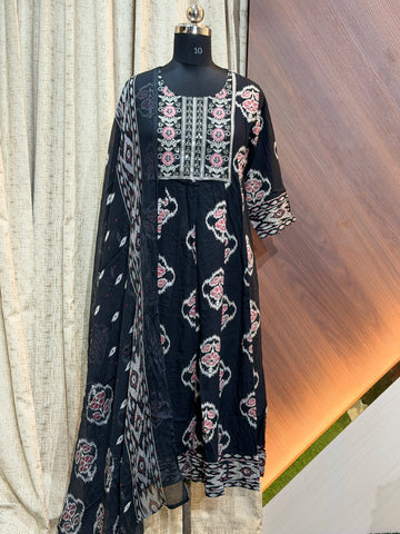 S137  -  Anarkali kurtis with duppatta