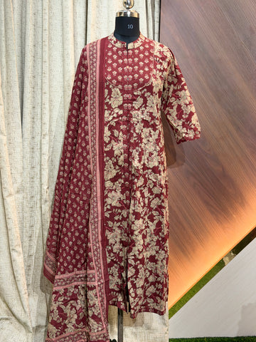 S136  -  Anarkali kurtis with duppatta