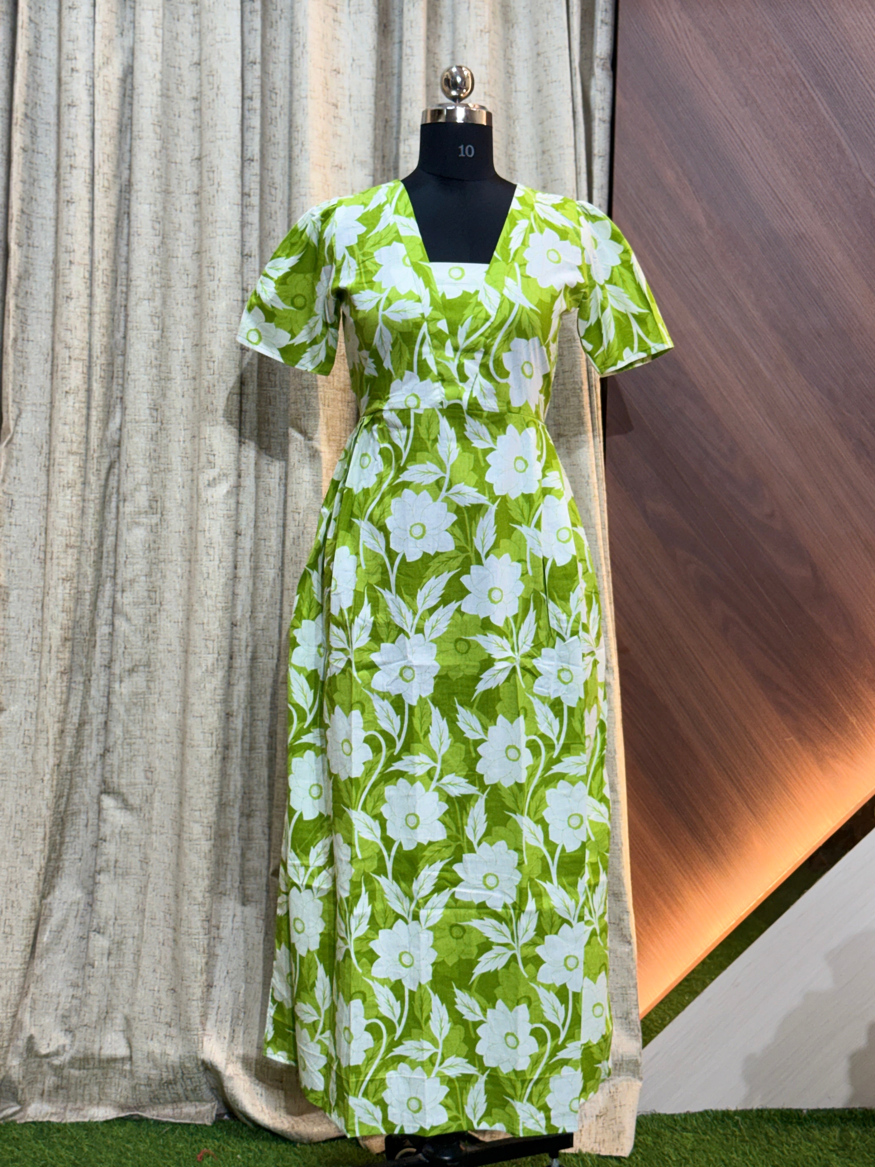 8751 - Frock Style Nighty