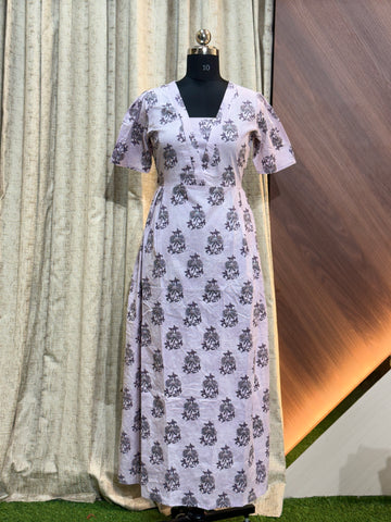 8752 - Frock Style Nighty
