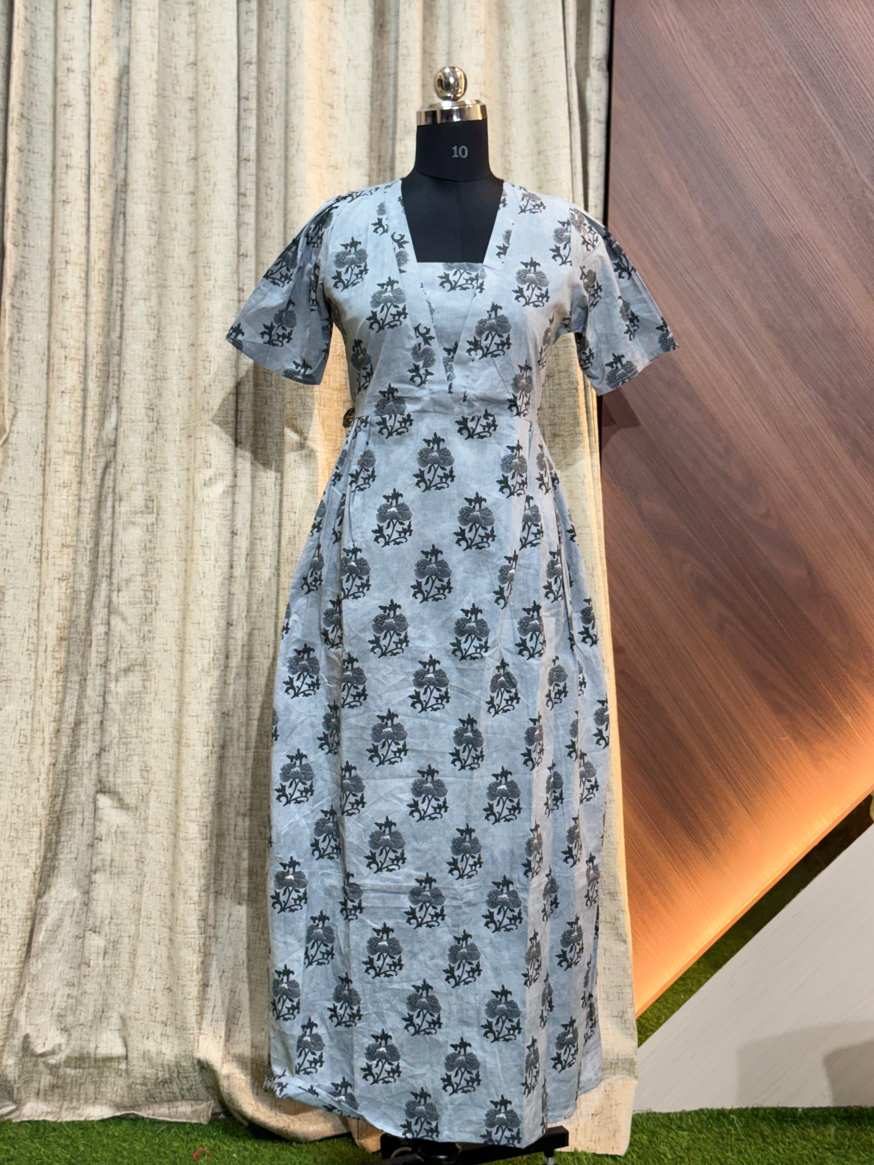 8749 - Frock Style Nighty