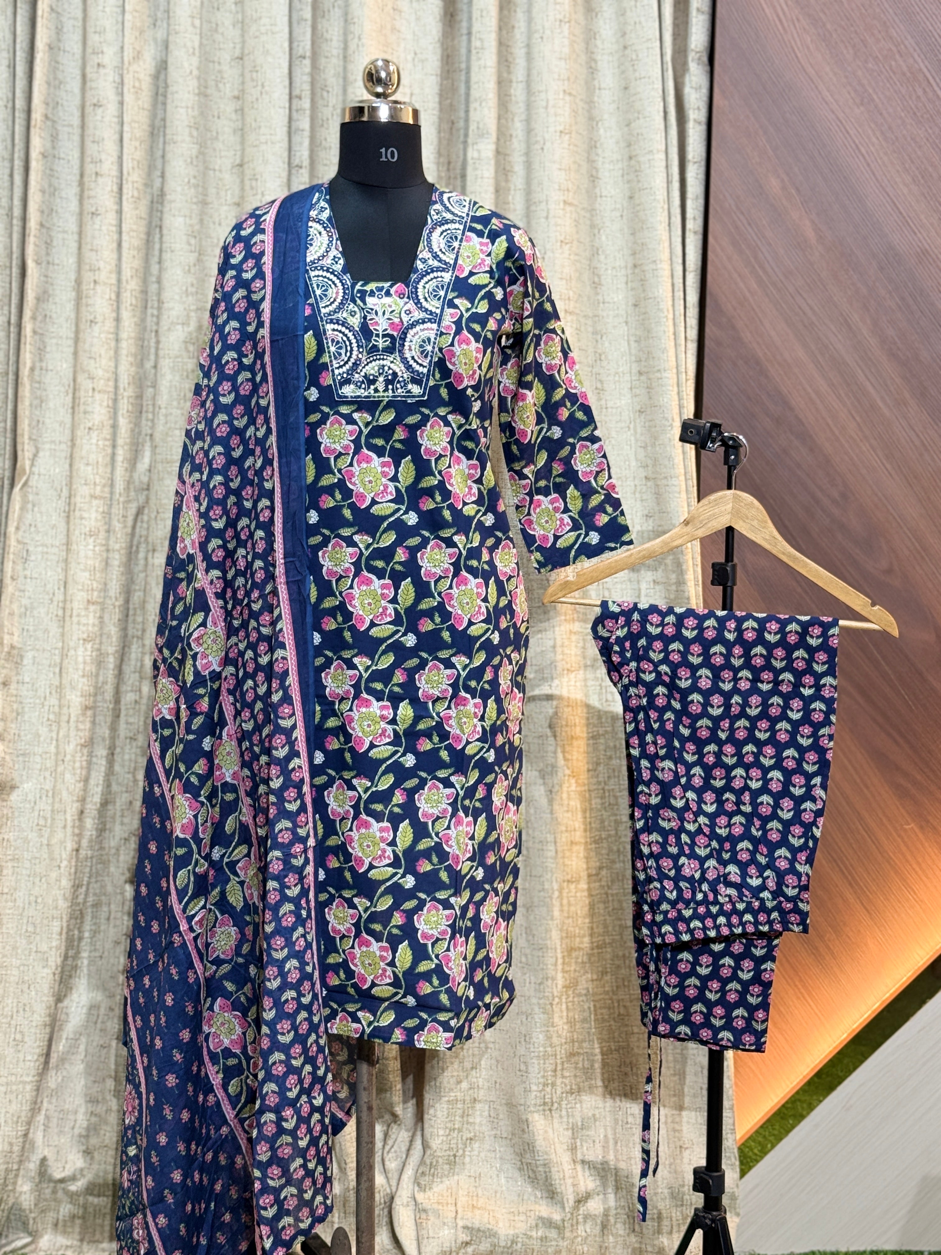 8736 - Cotton 3pc Kurta Set