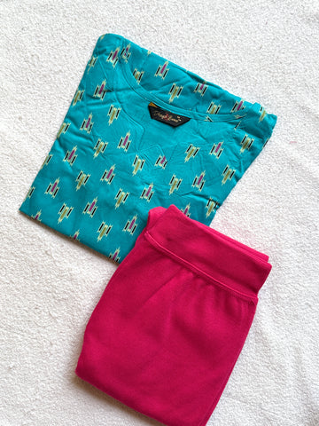 B871 - Kurti with Jeggings Combo