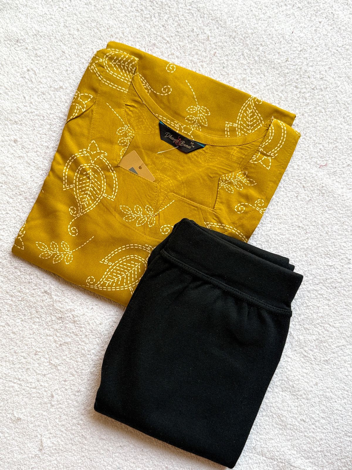 B875 - Kurti with Jeggings Combo