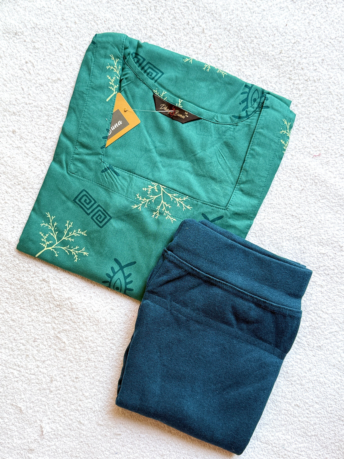 B876 - Kurti with Jeggings Combo