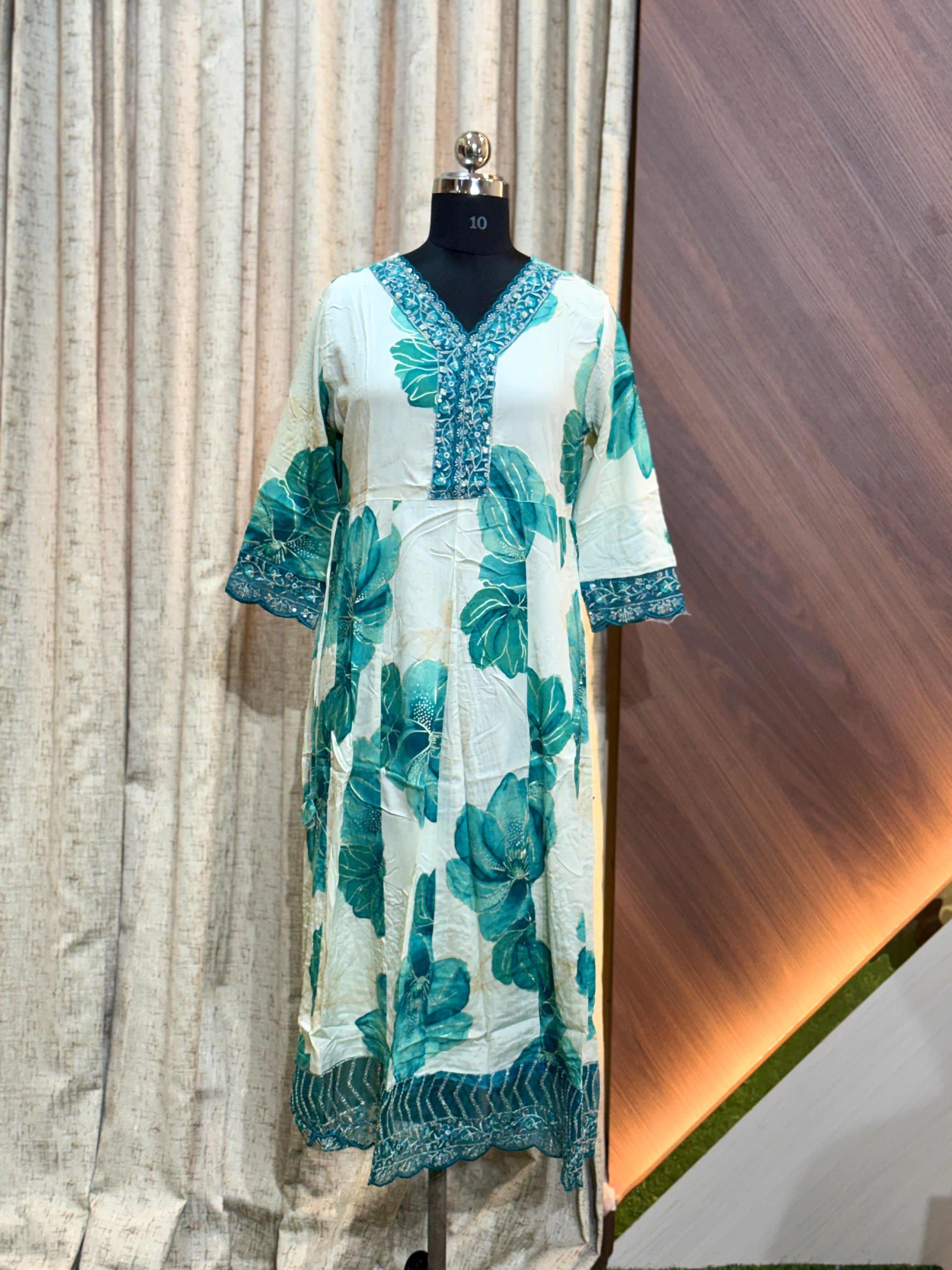 8851 -  Anarkali Kurtis