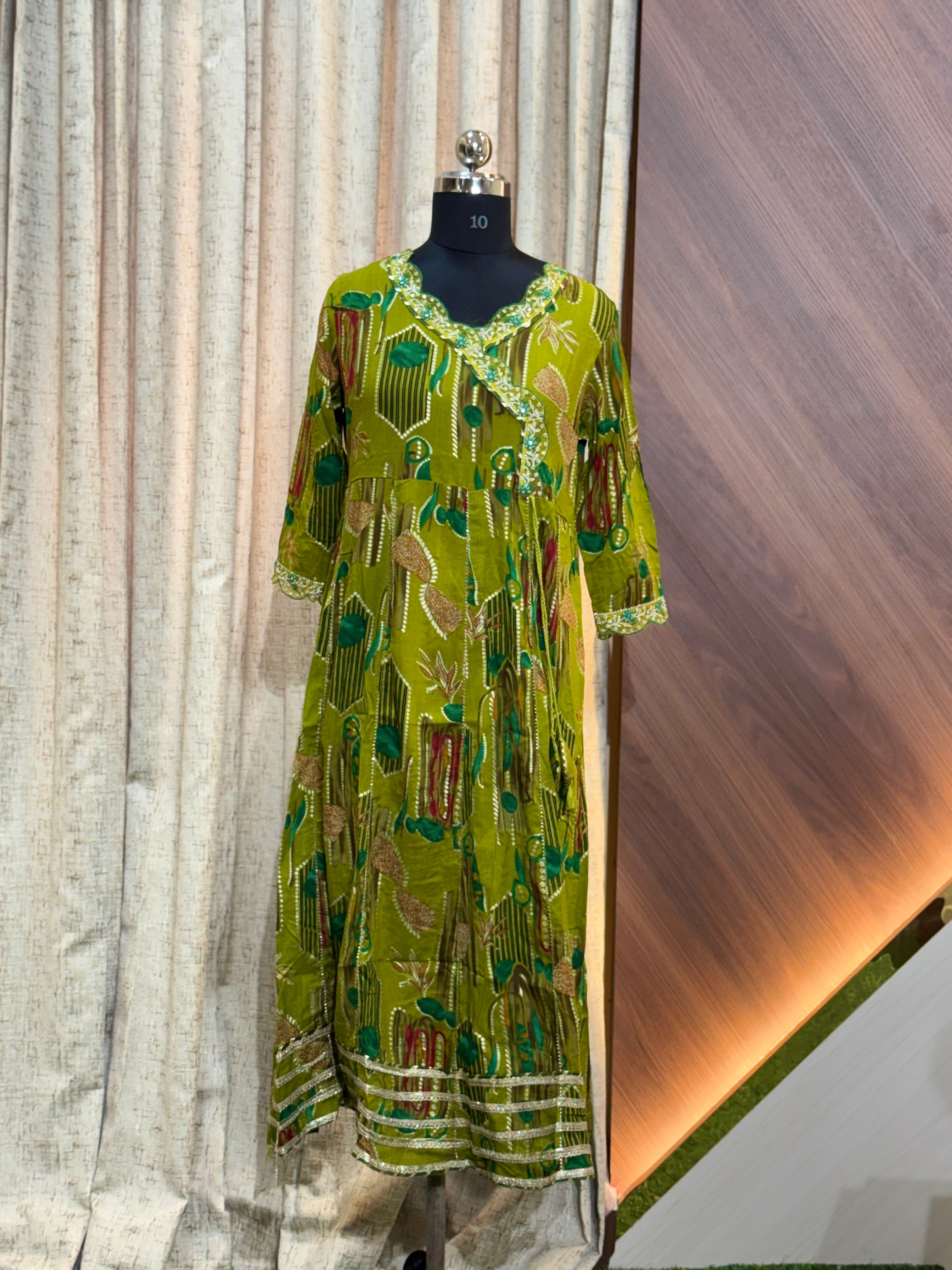 8853 -  Anarkali Kurtis