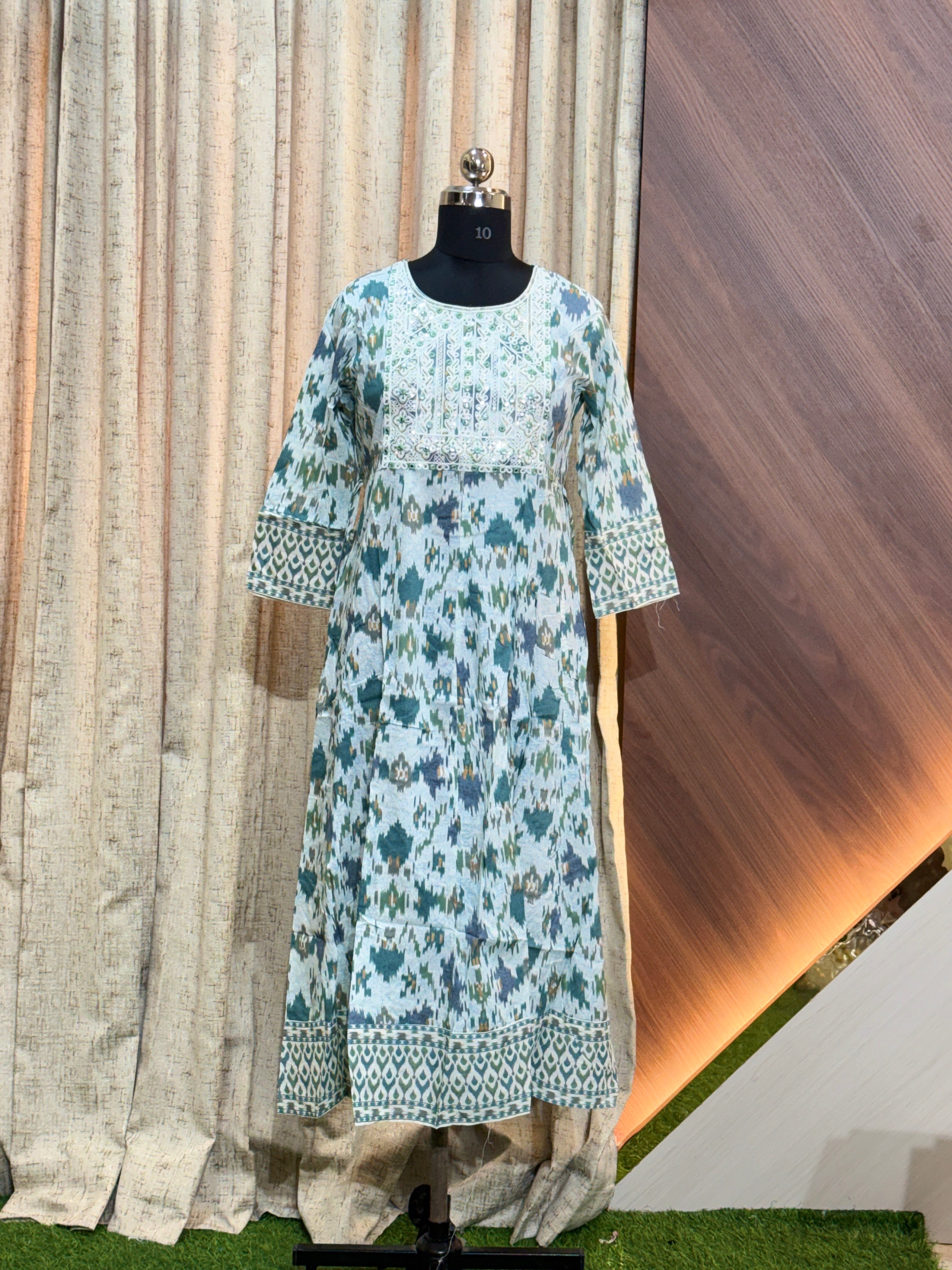 8857 -  Anarkali Kurtis