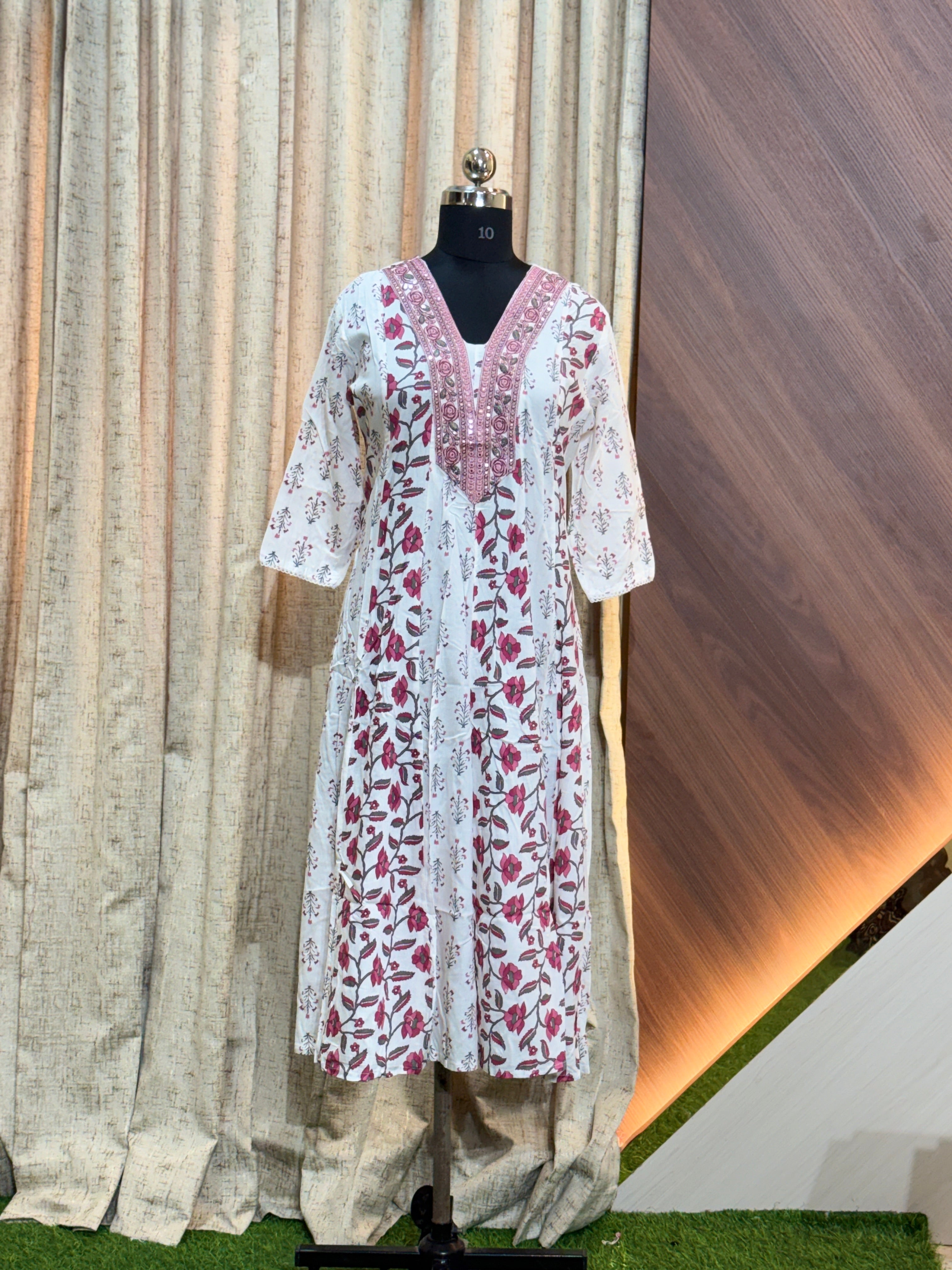 8858 -  Anarkali Kurtis