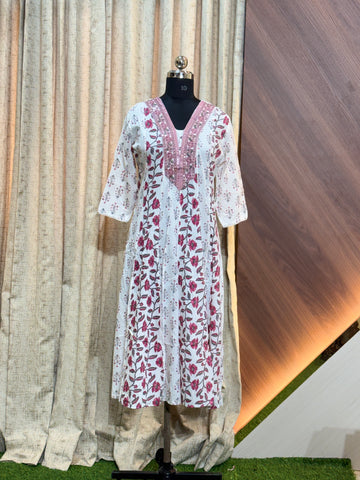 8858 -  Anarkali Kurtis