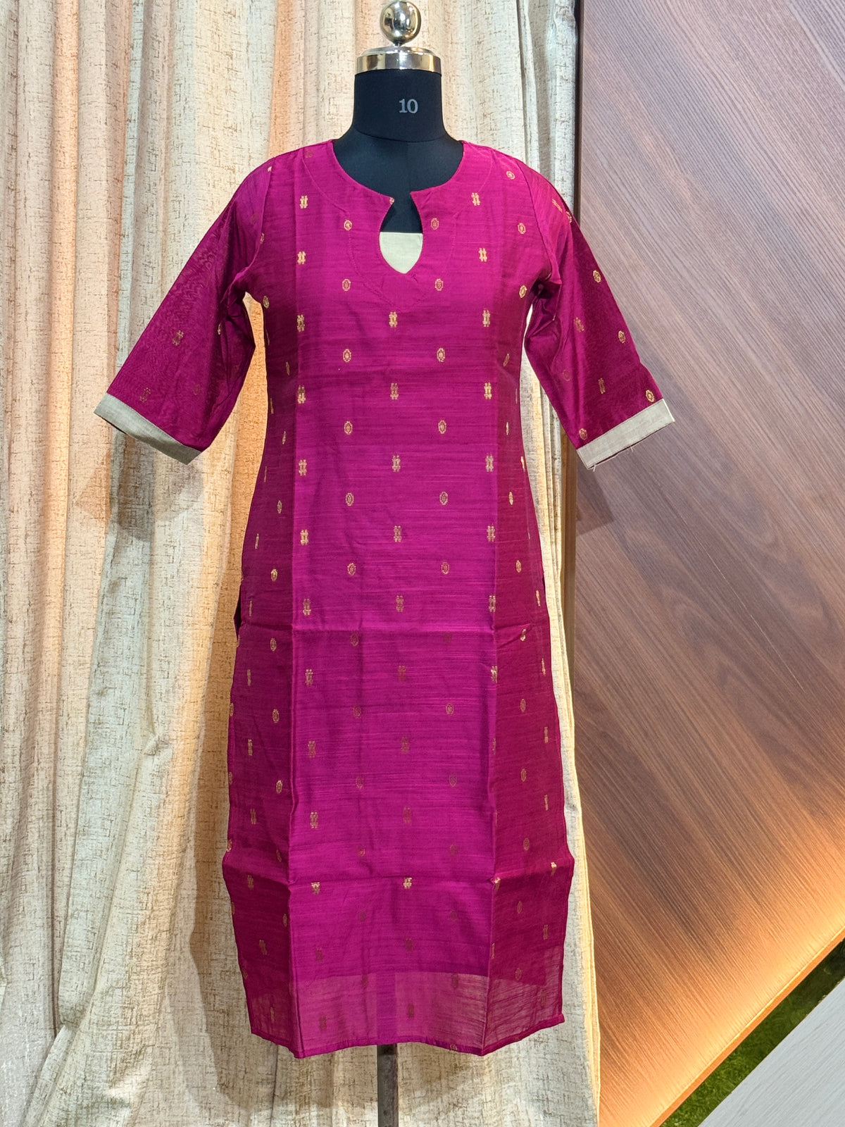 B440 - SILK KURTIS (For a wider hipline, buy one size larger)