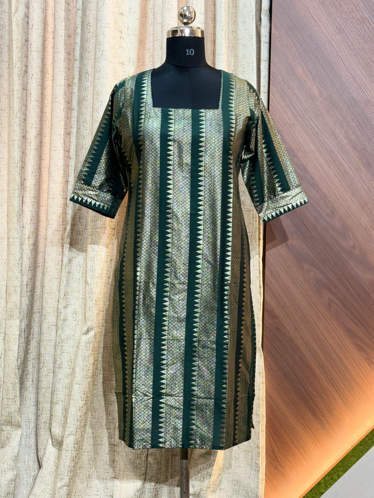B440 -  SILK KURTIS