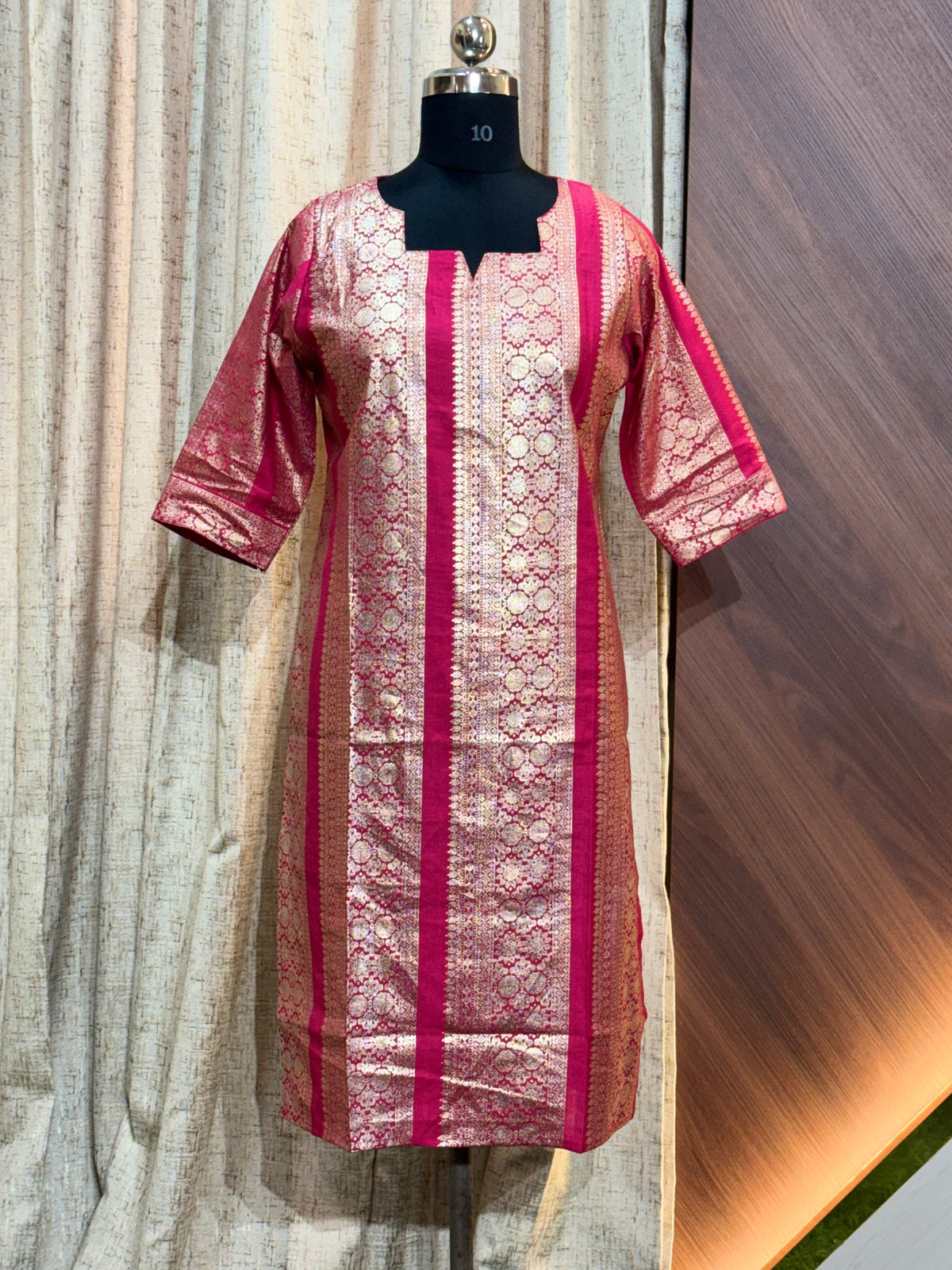 B441 -  SILK KURTIS