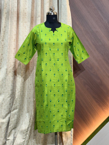9005 -  SILK KURTIS