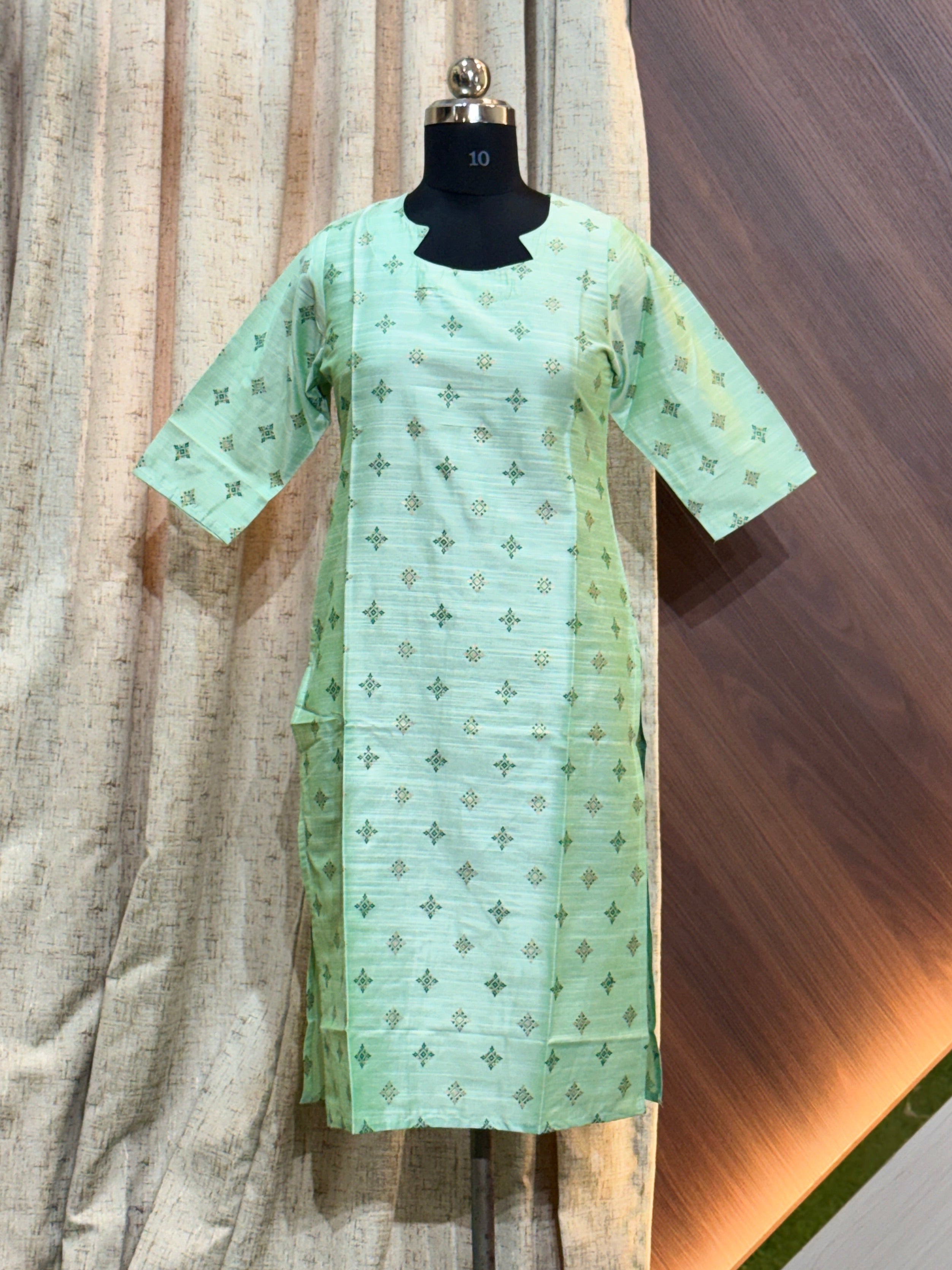 8996 -  SILK KURTIS