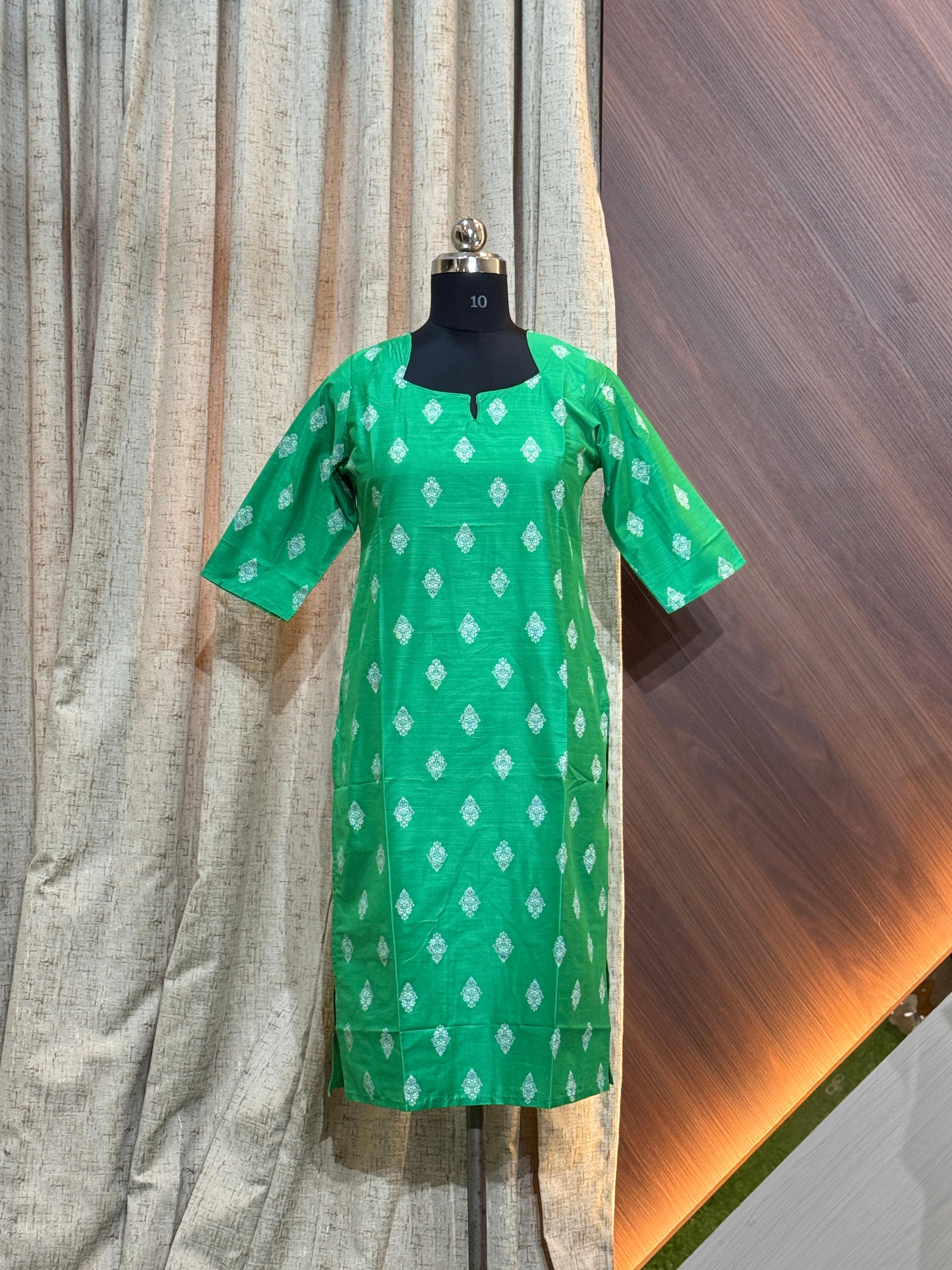 8993 -  SILK KURTIS