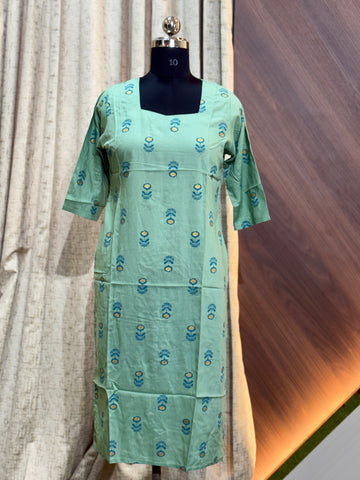 B937 - Daily wear Kurtis