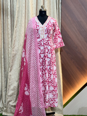 9036 -  Anarkali kurtis with duppatta