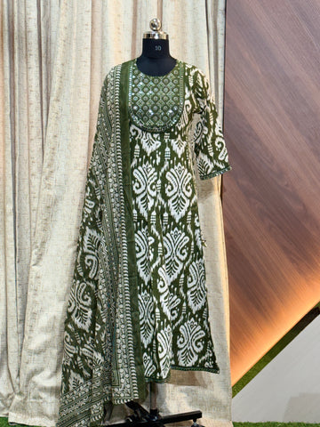 9038  -  Anarkali kurtis with duppatta
