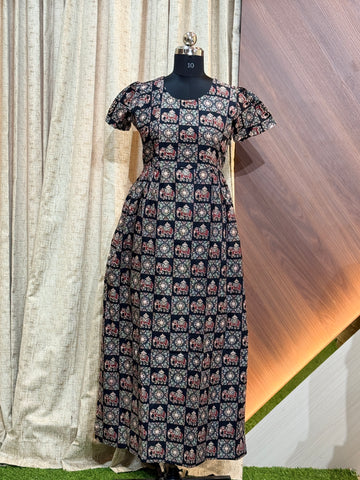 9052 - Frock Style Nighty