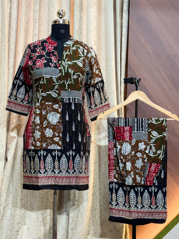 B956 -  Premium Ethnic Printed Kurti with Matching Pants