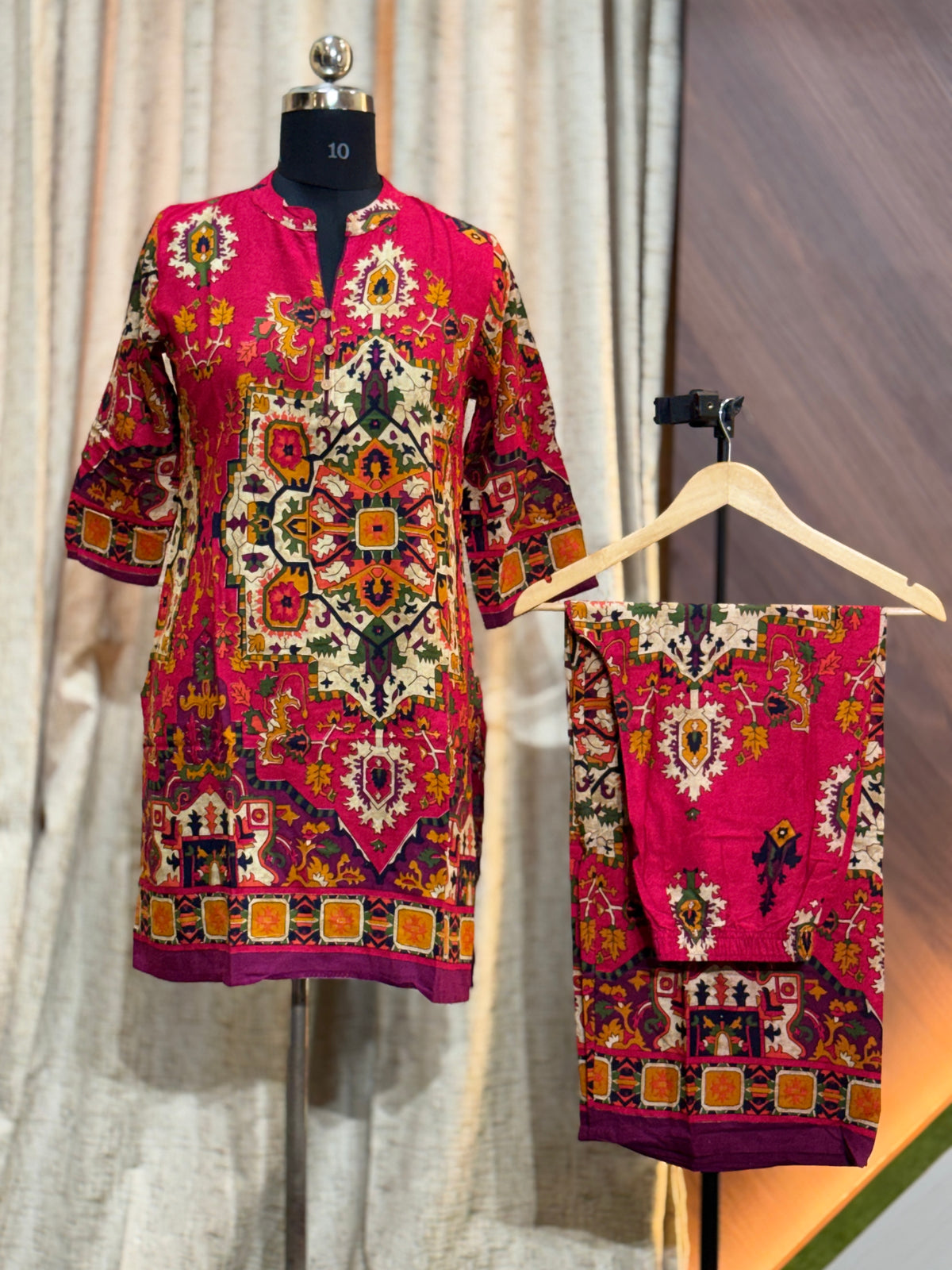 B955 -  Premium Ethnic Printed Kurti with Matching Pants