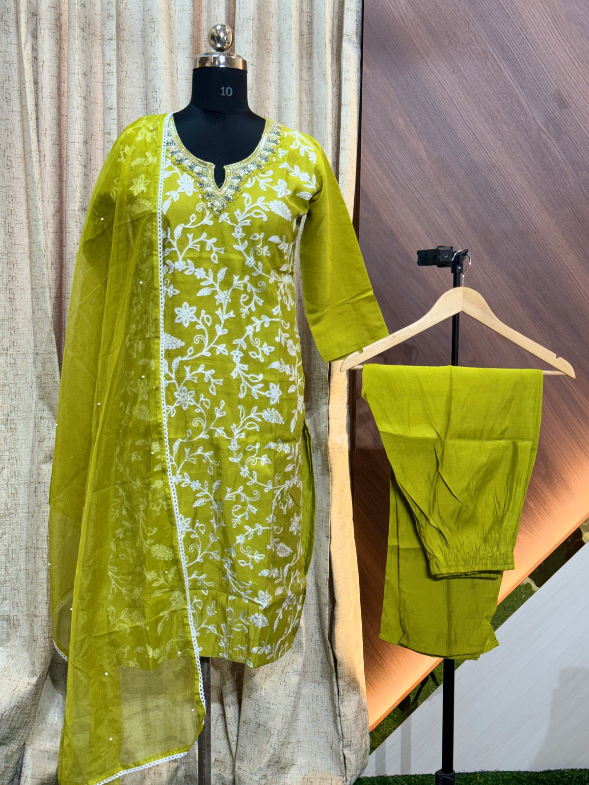 B995  - Kurti with Pant and Dupatta