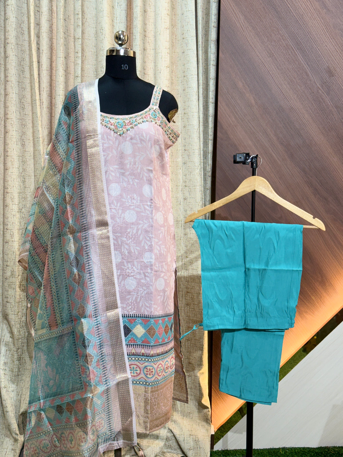 S041 - Kurti with Pant and Dupatta