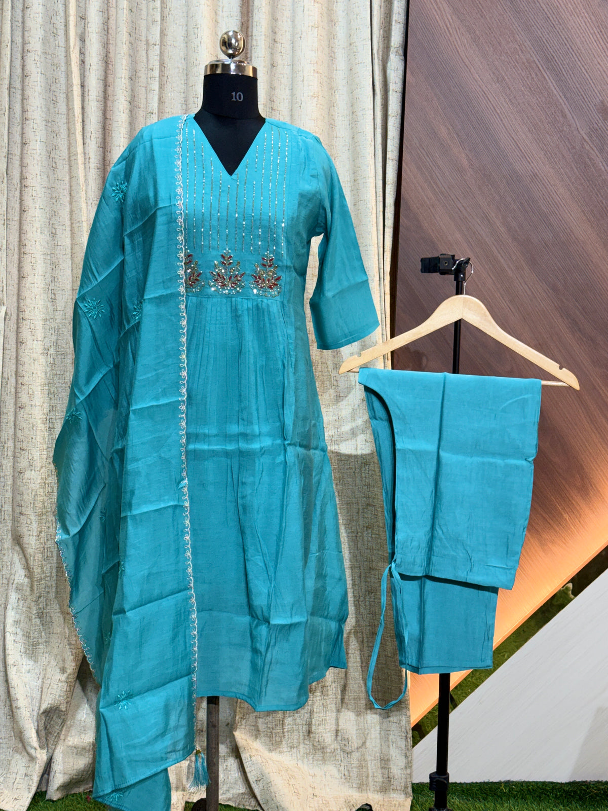 S023 - Kurti with Pant and Dupatta