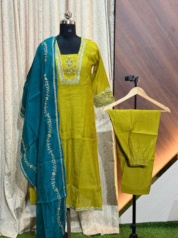 S126 - Kurti with Pant and Dupatta