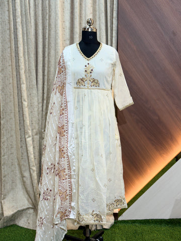 S144  -  Anarkali kurtis with duppatta