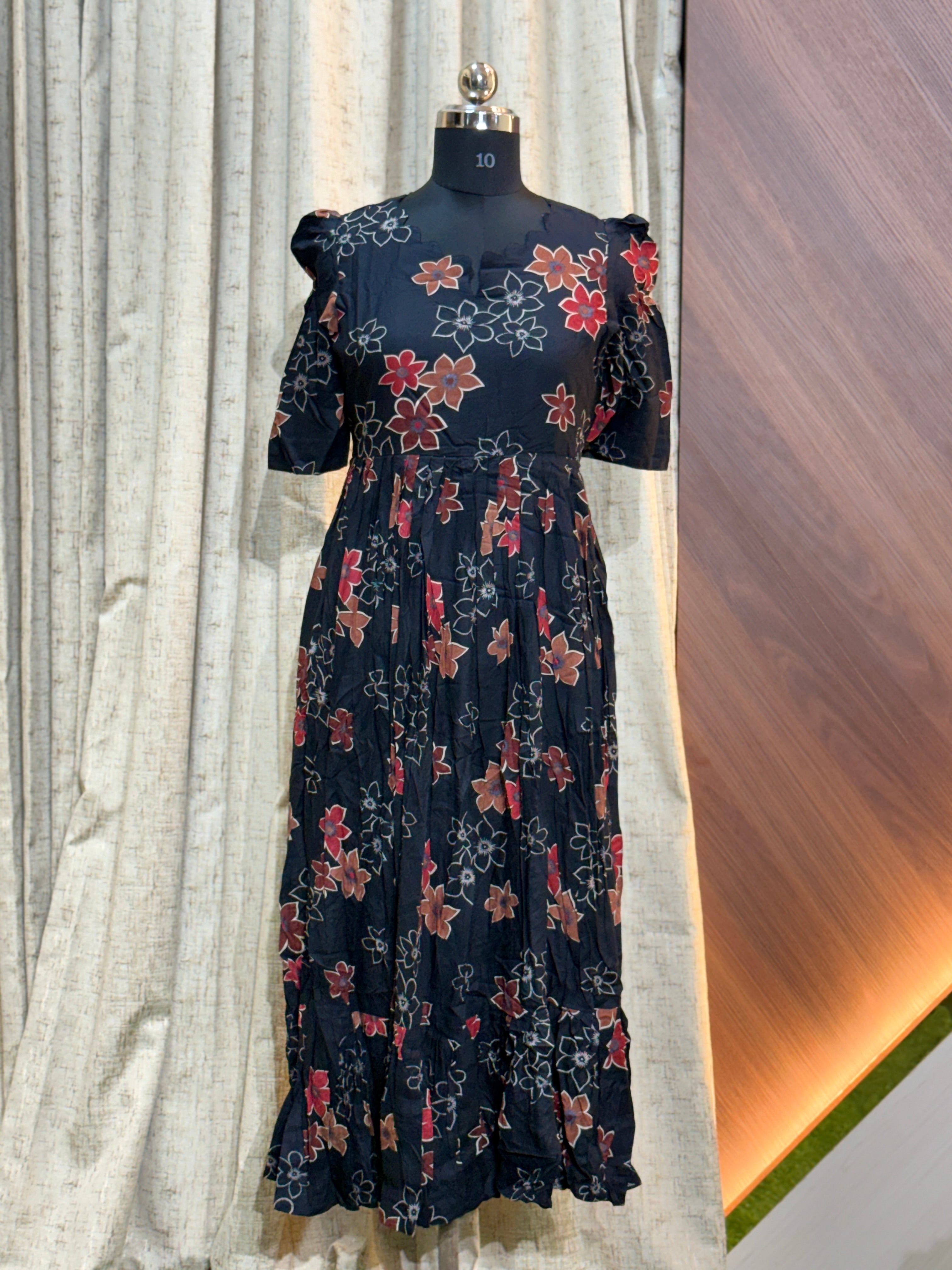 9368 - Fit & Flared Frock