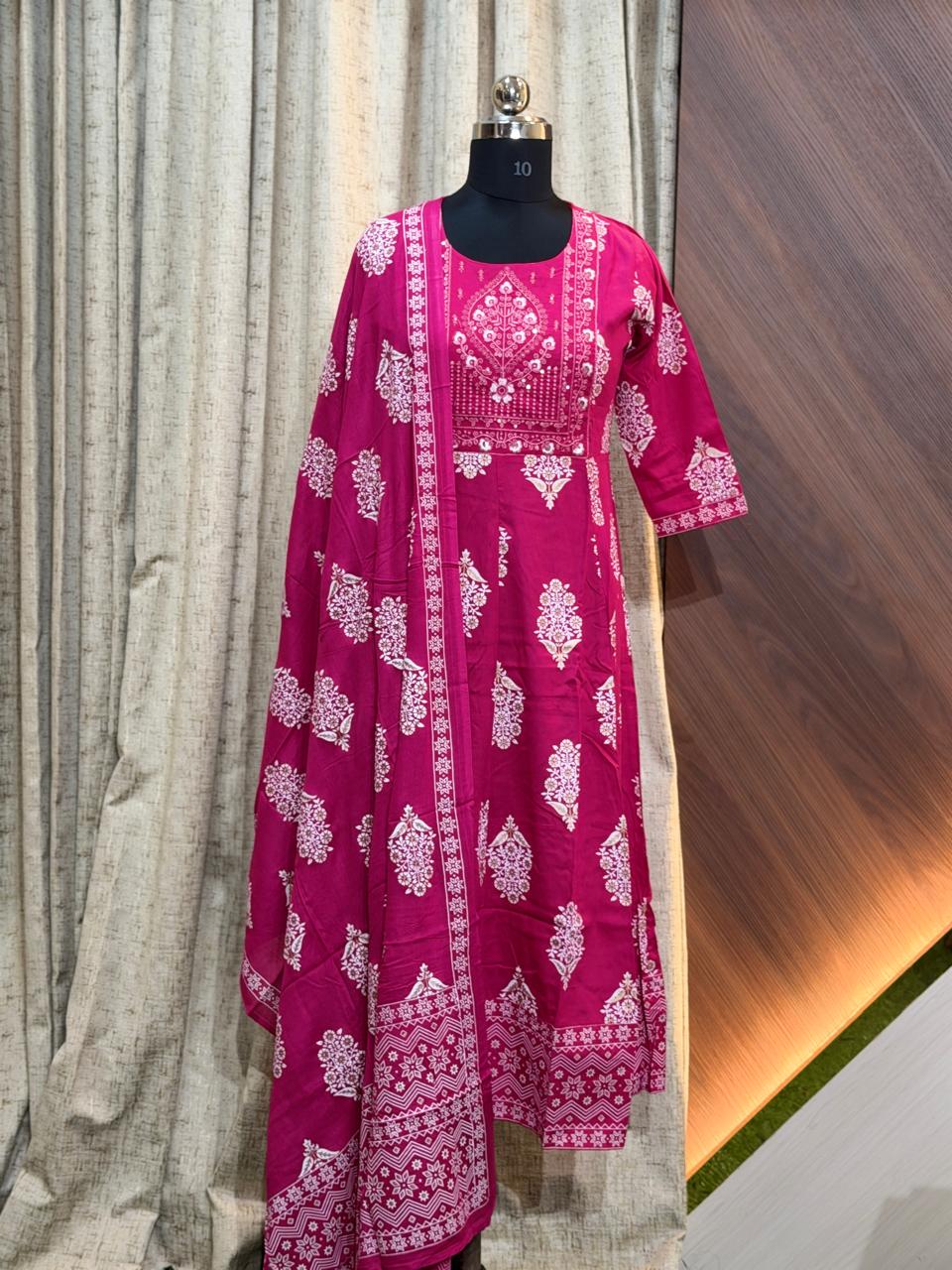 9461 -  Anarkali kurtis with duppatta