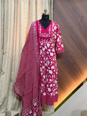 9457 -  Anarkali kurtis with duppatta