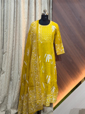 9459 -  Anarkali kurtis with duppatta