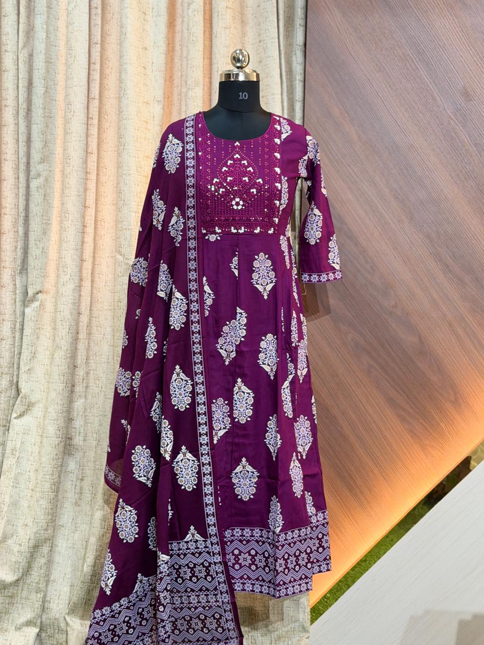 9454 -  Anarkali kurtis with duppatta