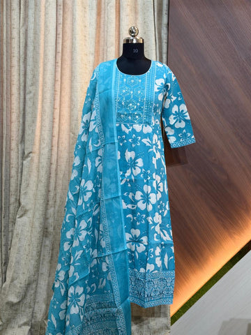 9451 -  Anarkali kurtis with duppatta