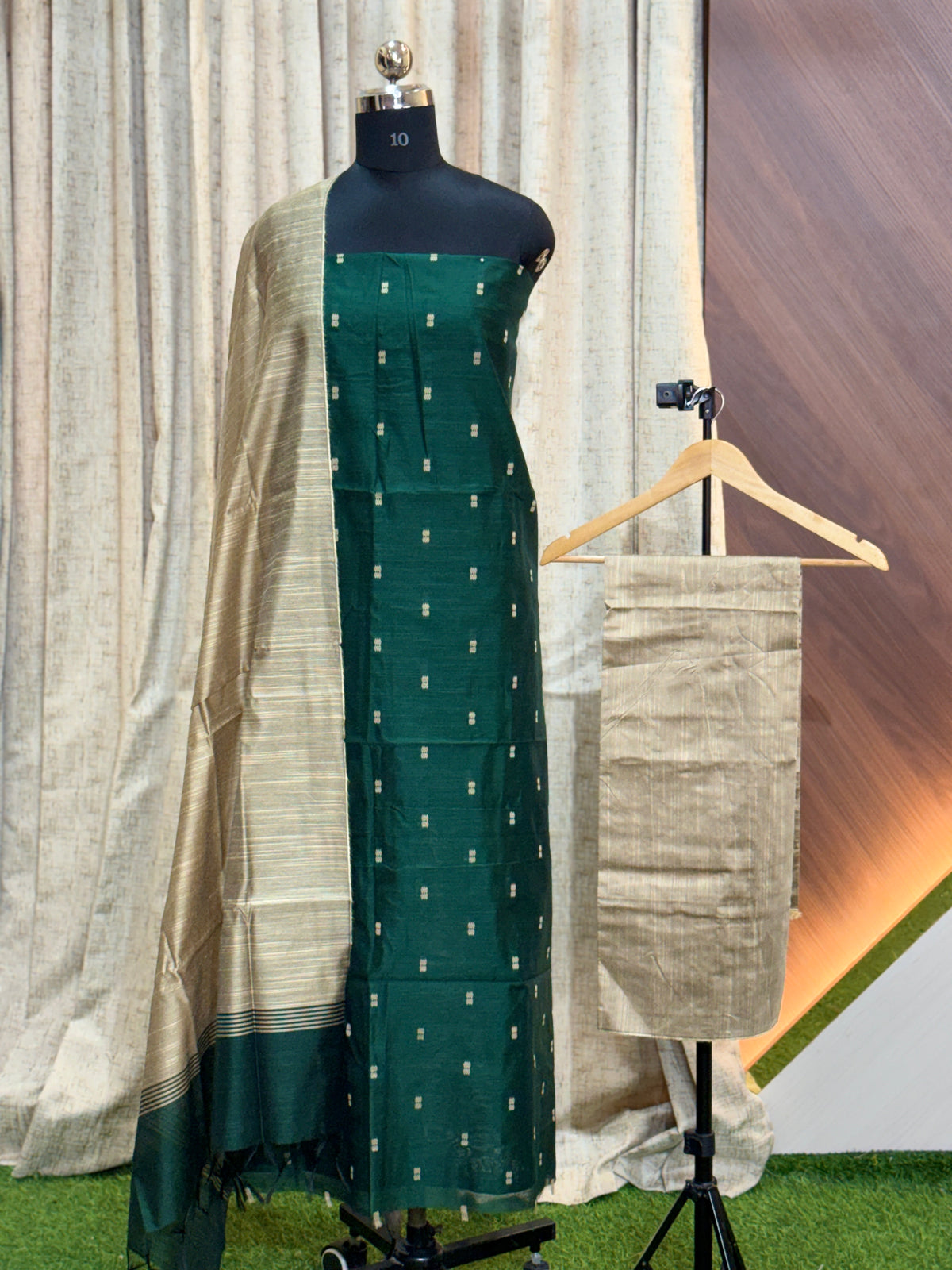 S197 - Petal (Green)