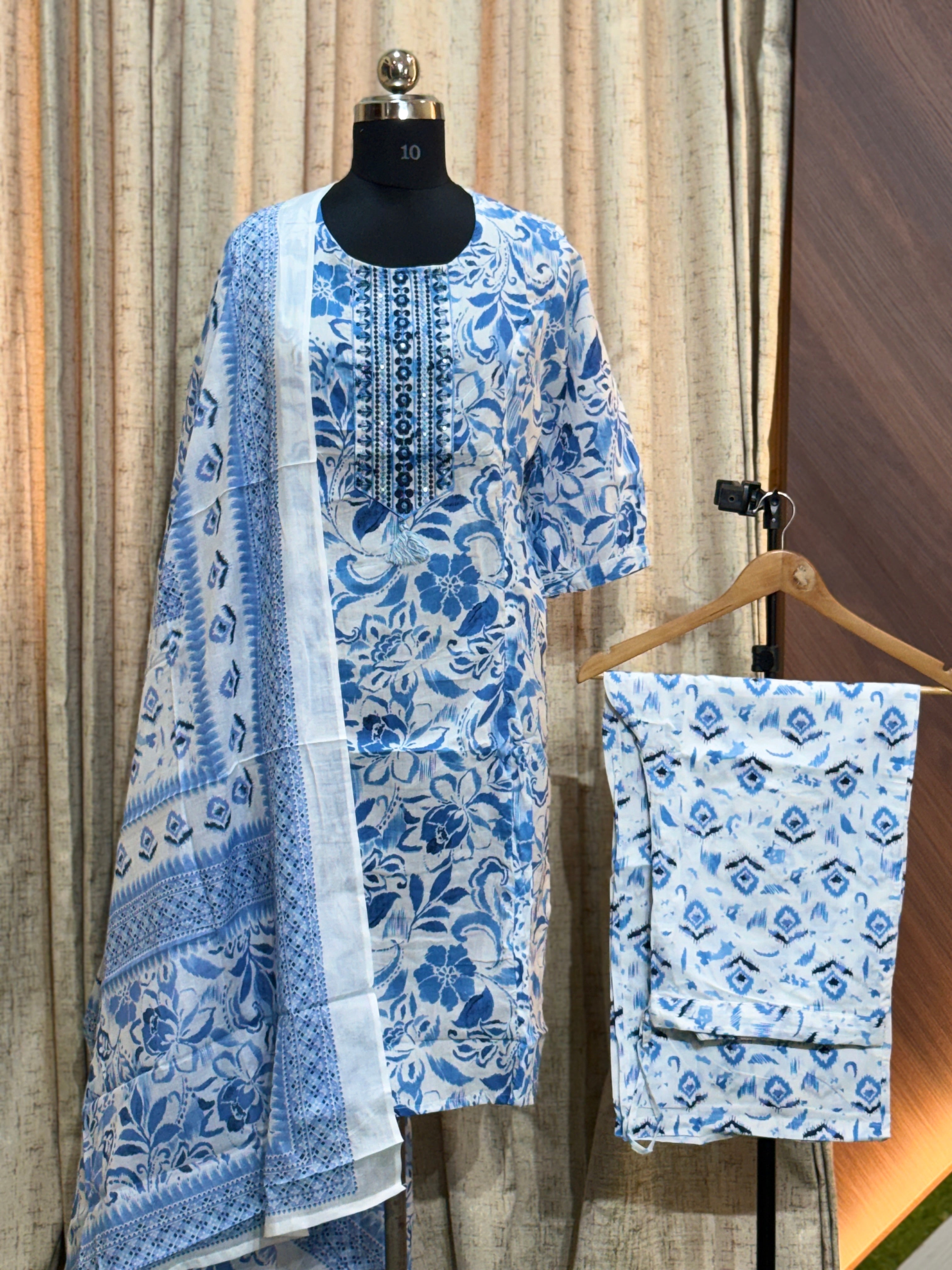 9560  - Cotton 3pc Kurta Set