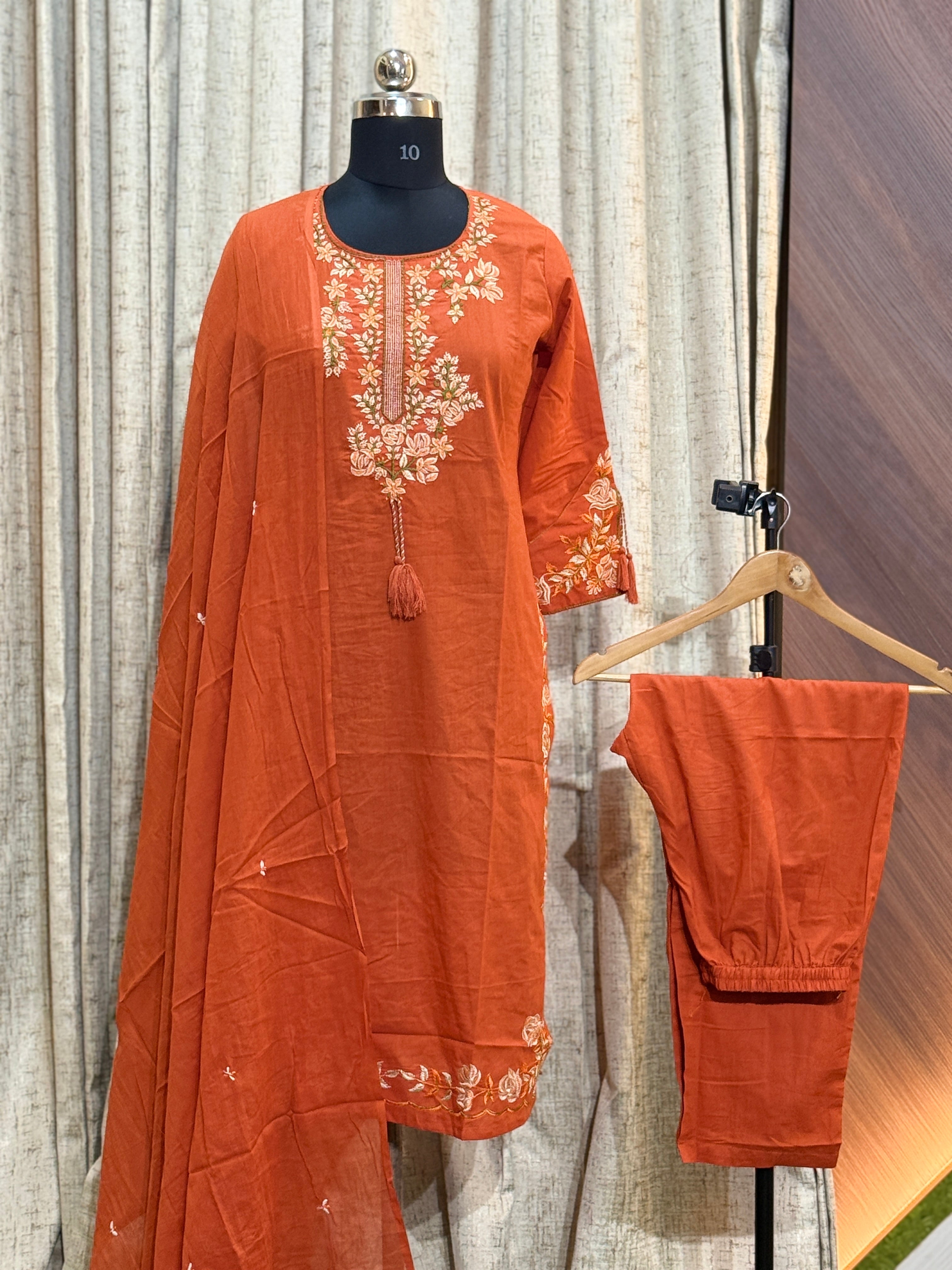 9568  - Cotton 3pc Kurta Set