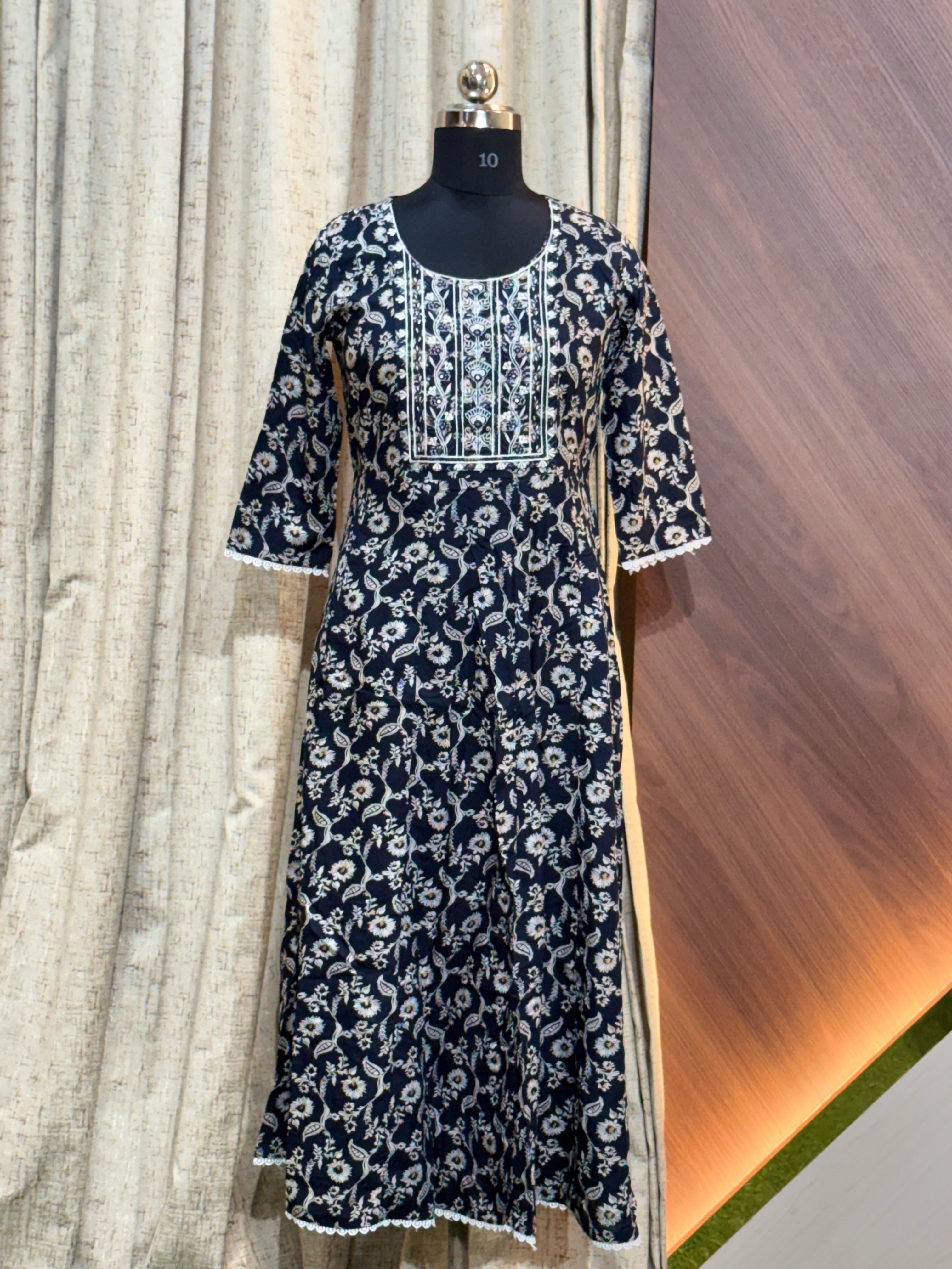 9584 -  Anarkali Kurtis