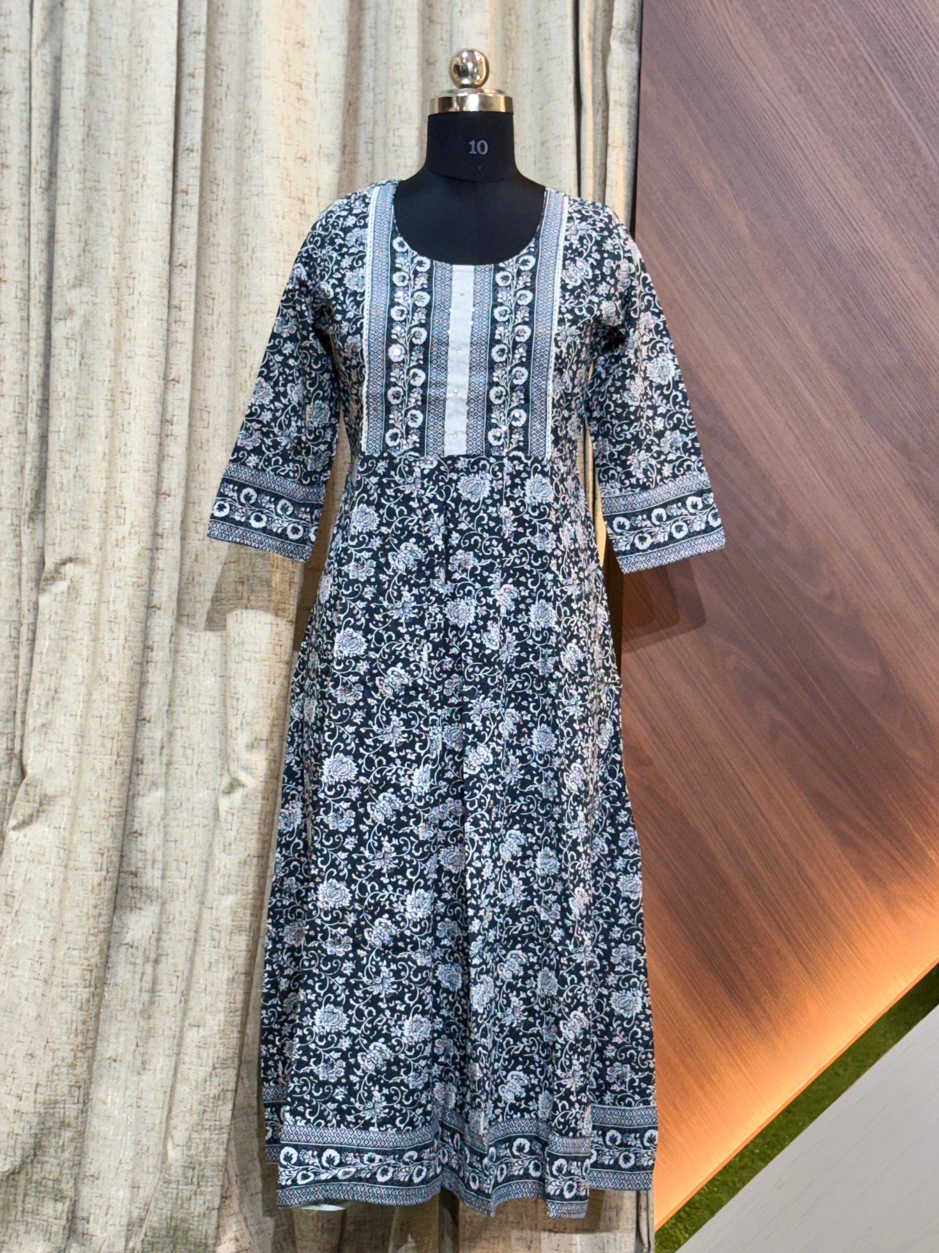 9589 -  Anarkali Kurtis